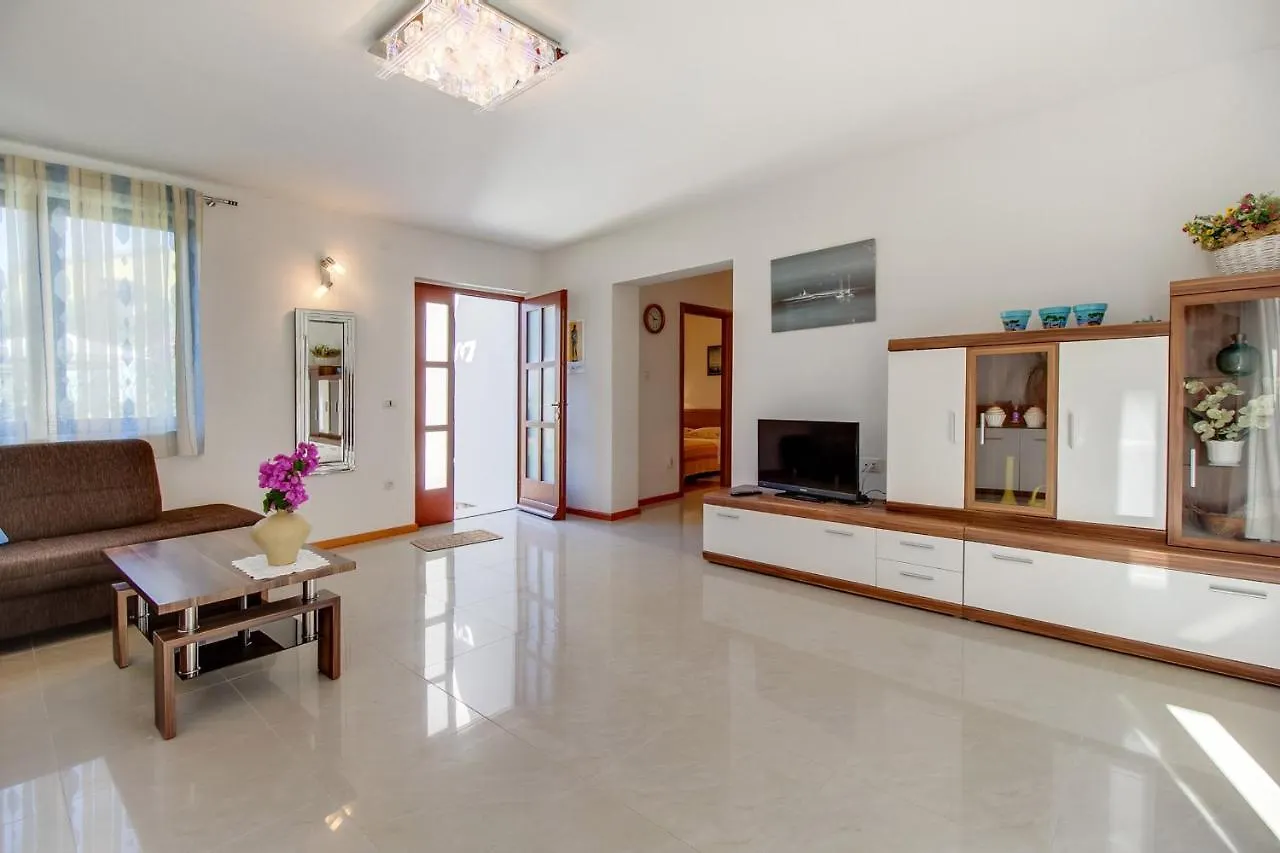 Apartman Mirjana 1 Mali Lošinj 0*,