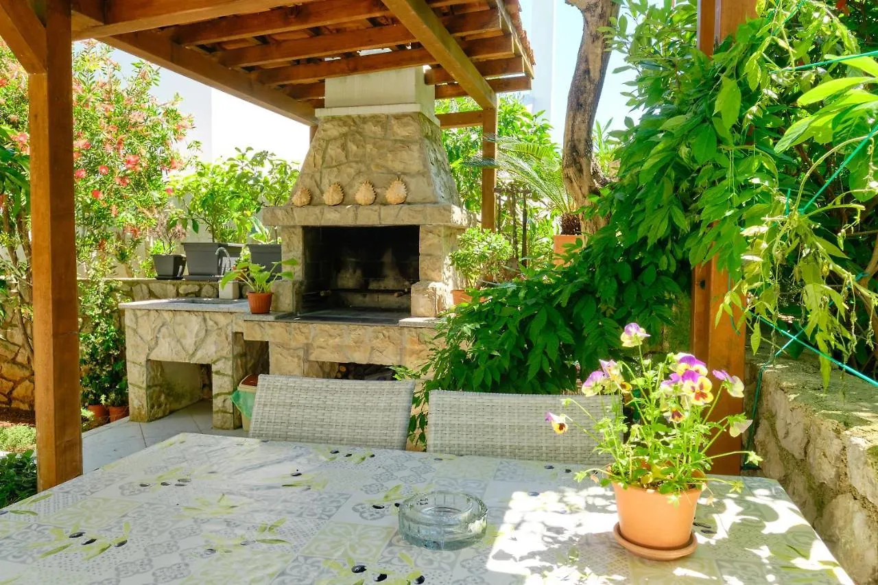 Apartman Mirjana 1 Mali Lošinj 0*,